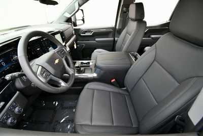 2025 Chevrolet 1500 Crew Cab, $64640. Photo 11