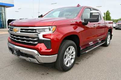 2025 Chevrolet 1500 Crew Cab, $64640. Photo 2