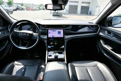 2022 Jeep Grand Cherokee, $32300. Photo 3