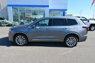 2022 Cadillac XT6, $39000. Photo 4