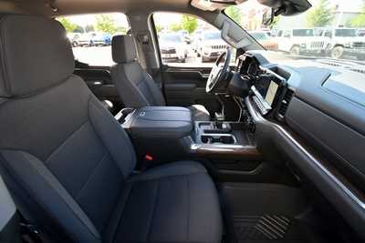 2025 Chevrolet 1500 Crew Cab, $59275. Photo 11