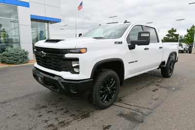 2025 Chevrolet 2500 Crew Cab, $59850. Photo 2