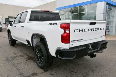 2025 Chevrolet 2500 Crew Cab, $59850. Photo 4