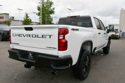 2025 Chevrolet 2500 Crew Cab, $59850. Photo 7