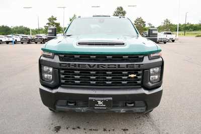 2022 Chevrolet 2500 Crew Cab, $31750. Photo 11