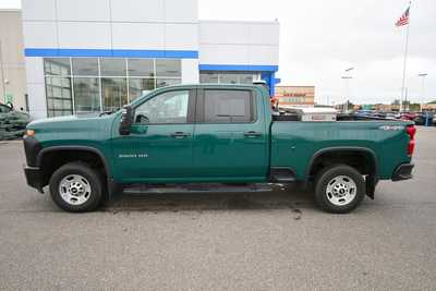 2022 Chevrolet 2500 Crew Cab, $31750. Photo 4