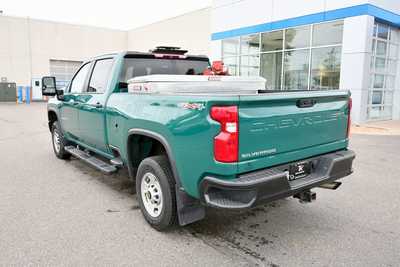 2022 Chevrolet 2500 Crew Cab, $31750. Photo 5