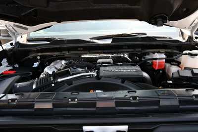 2025 Chevrolet Silverado 3500HD, $80000. Photo 11