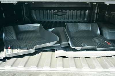 2025 Chevrolet Silverado 3500HD, $80000. Photo 7