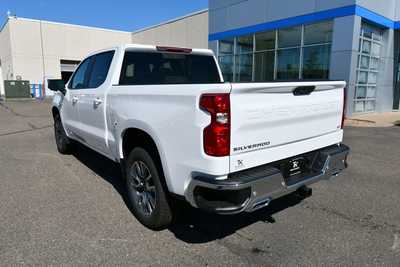 2025 Chevrolet 1500 Crew Cab, $57580. Photo 4