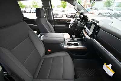 2025 Chevrolet 1500 Crew Cab, $58780. Photo 11