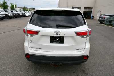 2016 Toyota Highlander, $18250. Photo 6