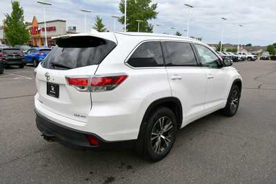 2016 Toyota Highlander, $18250. Photo 8