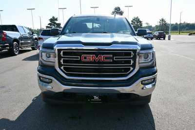 2018 GMC 1500 Crew Cab, $20750. Photo 11