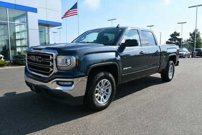 2018 GMC 1500 Crew Cab, $20750. Photo 2
