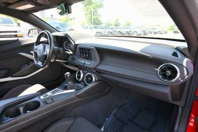 2022 Chevrolet Camaro, $38737. Photo 4