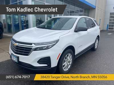 2023 Chevrolet Equinox, $23500. Photo 1
