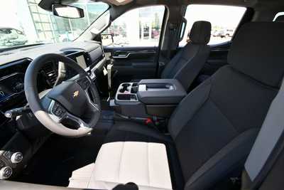 2025 Chevrolet 1500 Crew Cab, $52095. Photo 10