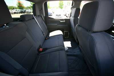2025 Chevrolet 1500 Crew Cab, $52490. Photo 12
