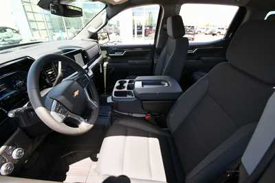 2025 Chevrolet 1500 Crew Cab, $51595. Photo 10