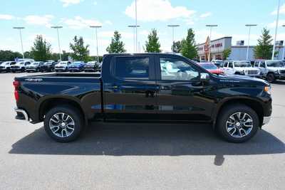 2025 Chevrolet 1500 Crew Cab, $51595. Photo 7