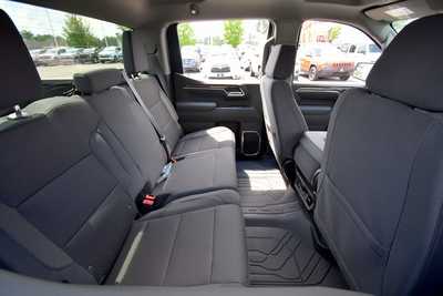 2025 Chevrolet 1500 Crew Cab, $51595. Photo 12