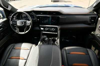 2024 GMC 1500 Crew Cab, $58500. Photo 3