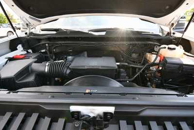 2024 Chevrolet 3500 Crew Cab, $60000. Photo 11