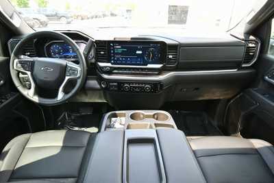 2024 Chevrolet 3500 Crew Cab, $60000. Photo 3