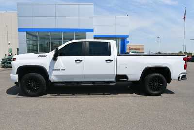 2024 Chevrolet 3500 Crew Cab, $60000. Photo 4