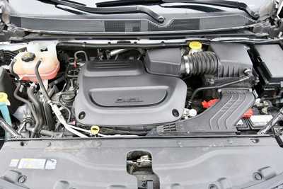 2022 Chrysler Voyager, $18750. Photo 12