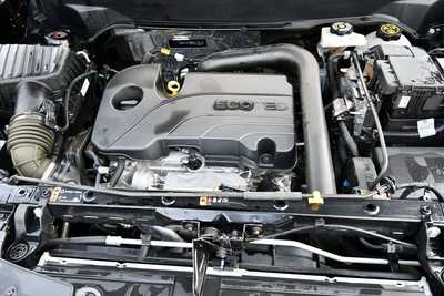 2023 Chevrolet Equinox, $23500. Photo 12
