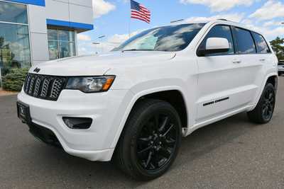 2019 Jeep Grand Cherokee, $22000. Photo 2