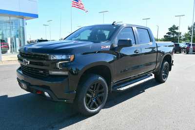 2021 Chevrolet 1500 Crew Cab, $41250. Photo 2