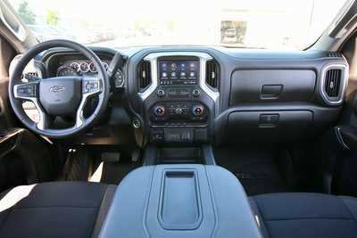 2021 Chevrolet 1500 Crew Cab, $41250. Photo 3