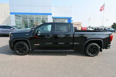 2023 GMC 1500 Crew Cab, $43500. Photo 4