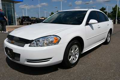 2013 Chevrolet Impala, $5000. Photo 2