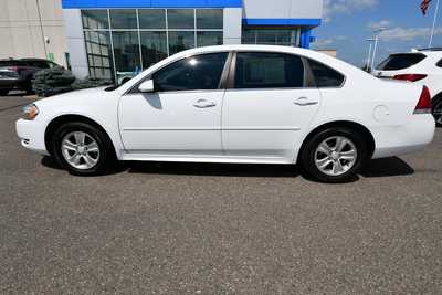 2013 Chevrolet Impala, $5000. Photo 4