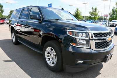 2016 Chevrolet Suburban, $14000. Photo 10