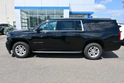 2016 Chevrolet Suburban, $14000. Photo 4