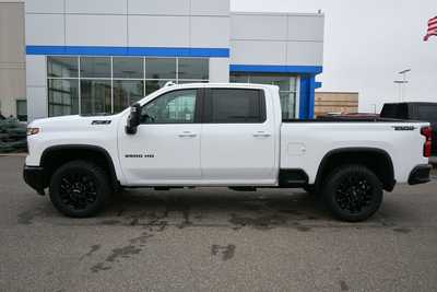 2025 Chevrolet 3500 Crew Cab, $70730. Photo 4