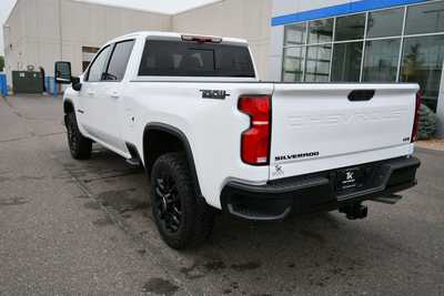 2025 Chevrolet 3500 Crew Cab, $70730. Photo 5