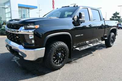 2020 Chevrolet 3500 Crew Cab, $43500. Photo 2