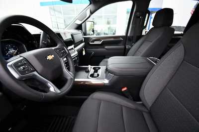 2025 Chevrolet 3500 Crew Cab, $63140. Photo 11