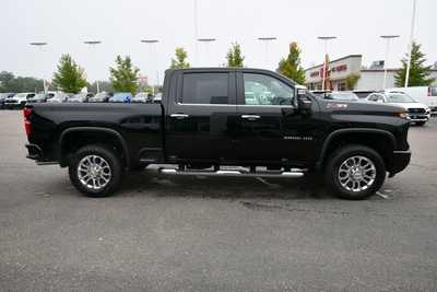 2025 Chevrolet 3500 Crew Cab, $63140. Photo 8