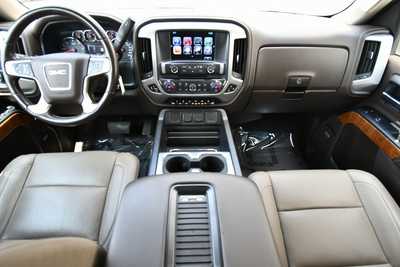 2018 GMC 1500 Crew Cab, $27750. Photo 3