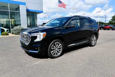 2022 GMC Terrain, $29750. Photo 2