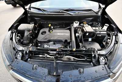 2022 Chevrolet Equinox, $25250. Photo 12