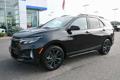 2022 Chevrolet Equinox, $25250. Photo 2
