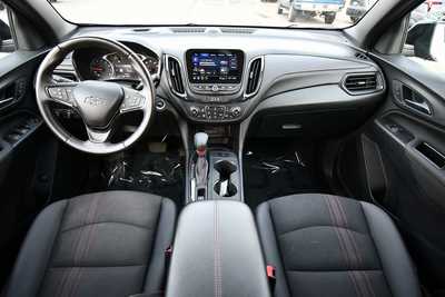 2022 Chevrolet Equinox, $25250. Photo 3